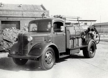 CFA historical image tanker based on Austin series 1 truck 1947
