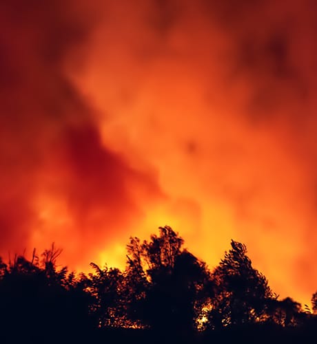 Bushfire red smoke night skye 460
