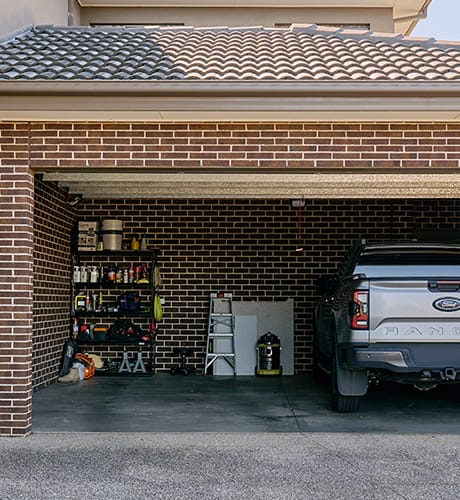 Car in garage 460