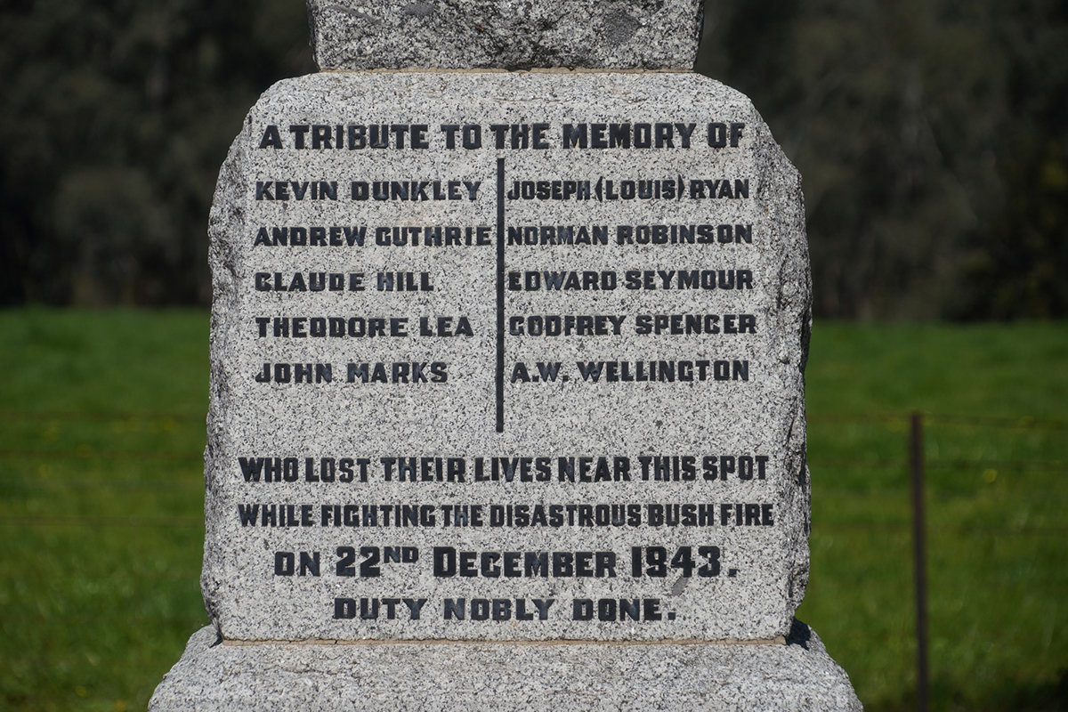 Tarrawingee Memorial Stone